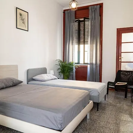 Three Bedroom In The Centre Of The Apartment