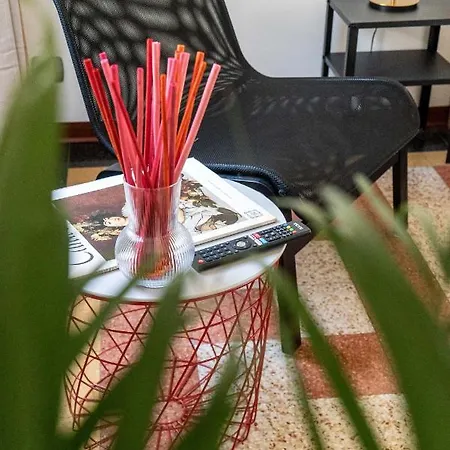 Three Bedroom In The Centre Of The *